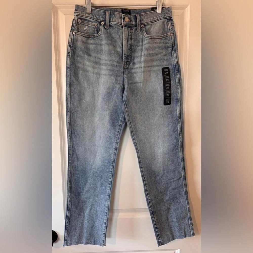 J Crew Classic Vintage Light Blue Jeans size 29 cropped/ankle friendly Timeless